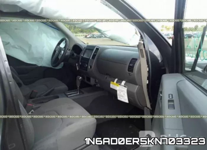 1N6AD0ER5KN703323 фото 6