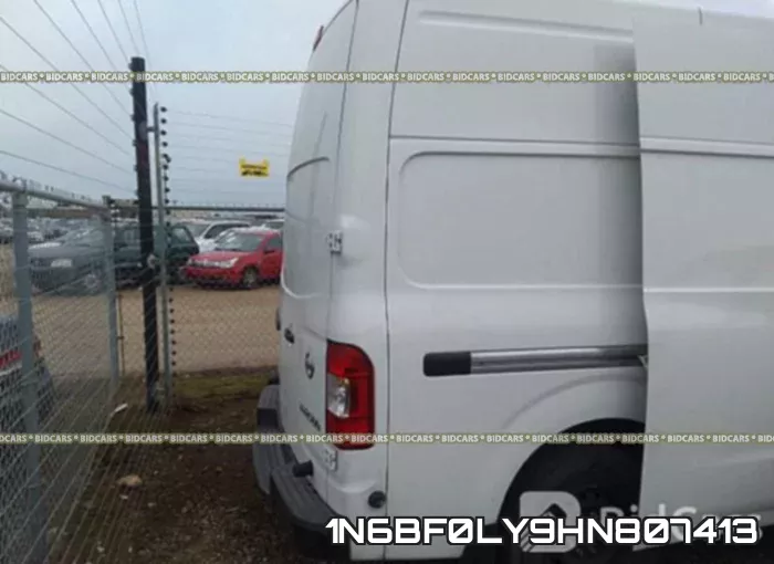 1N6BF0LY9HN807413 фото 9