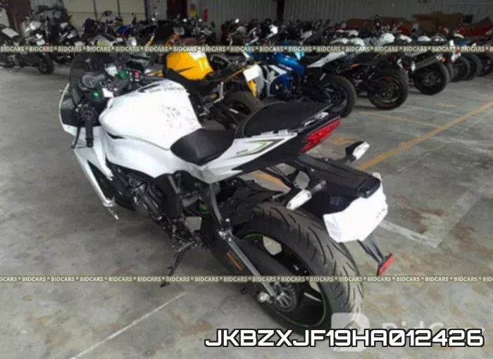 JKBZXJF19HA012426 фото 4