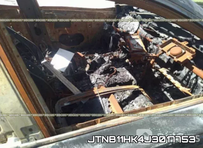 JTNB11HK4J3017753 фото 6