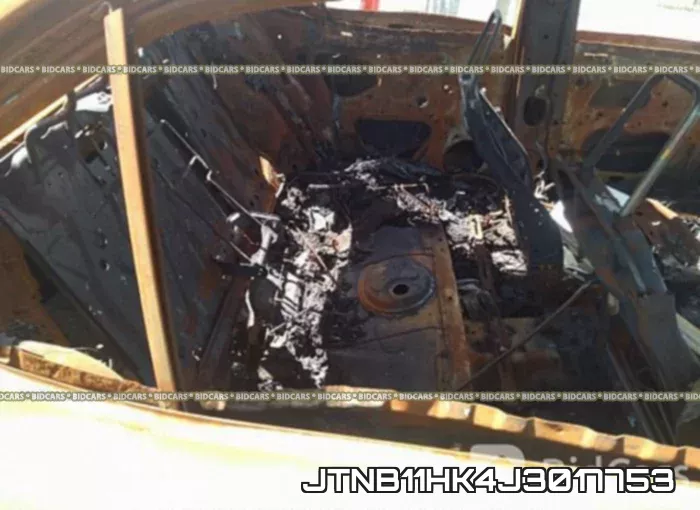JTNB11HK4J3017753 фото 9