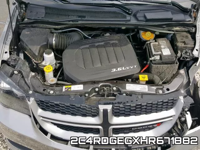 2C4RDGEGXHR671882 фото 8