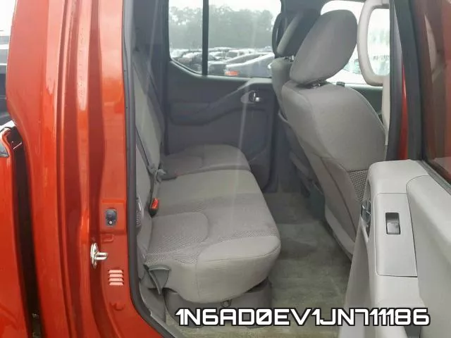 1N6AD0EV1JN711186 фото 7