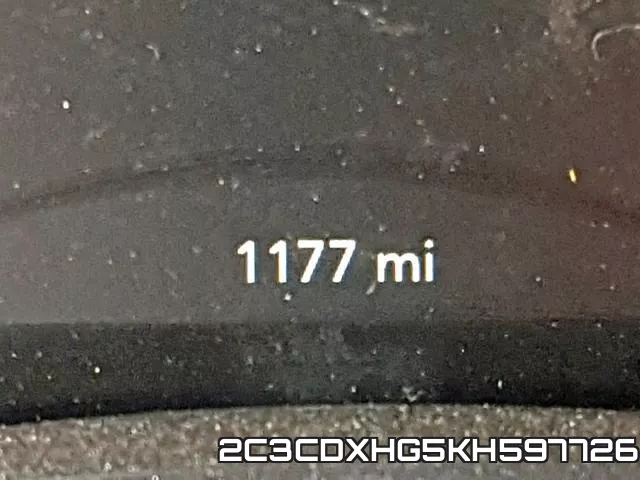 2C3CDXHG5KH597726 фото 9