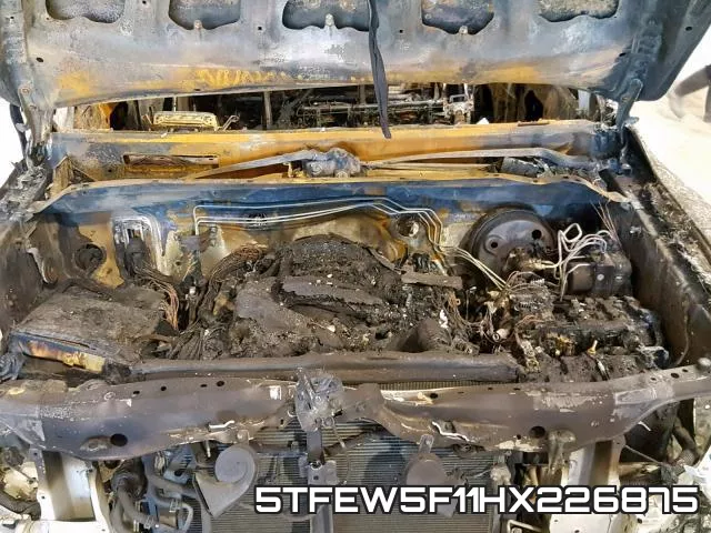 5TFEW5F11HX226875 фото 8