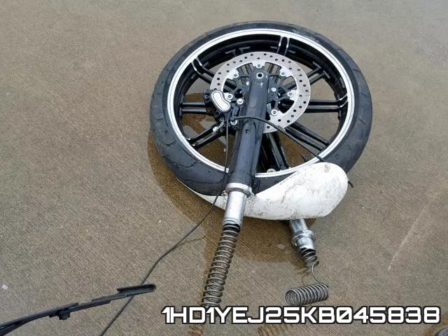 1HD1YEJ25KB045838 фото 10