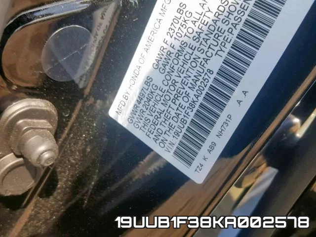 19UUB1F38KA002578 фото 2
