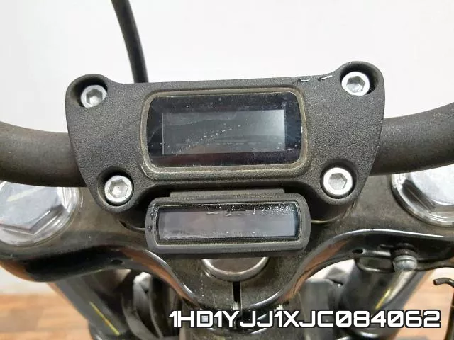 1HD1YJJ1XJC084062 фото 8