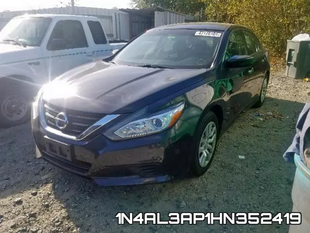 1N4AL3AP1HN352419 фото 3