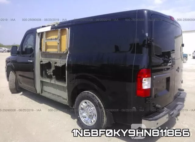 1N6BF0KY9HN811866 фото 4