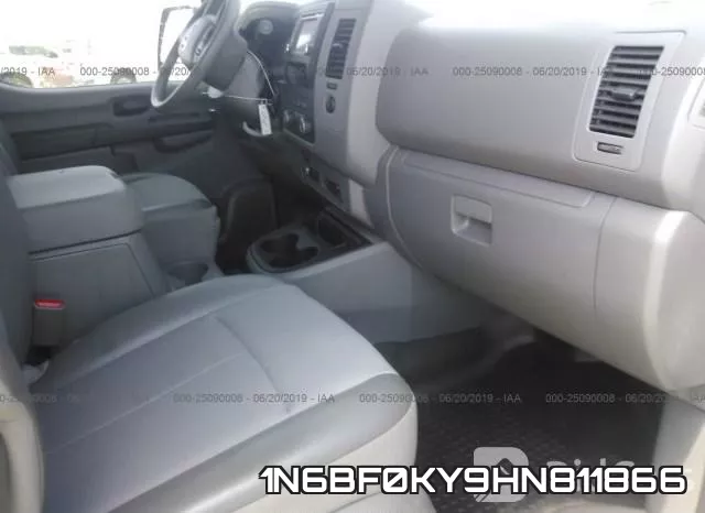 1N6BF0KY9HN811866 фото 6