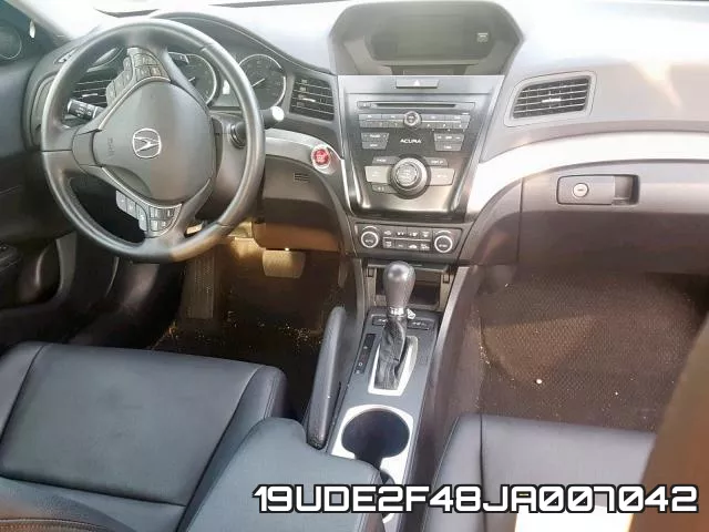 19UDE2F48JA007042 фото 10