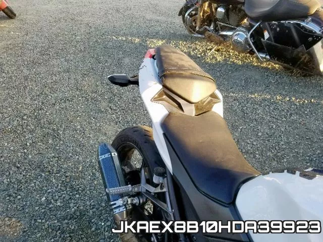 JKAEX8B10HDA39923 фото 7