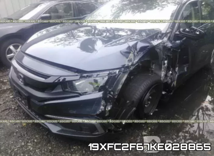 19XFC2F67KE028865 фото 7