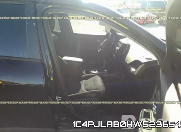 1C4PJLAB0HW523654 фото 6