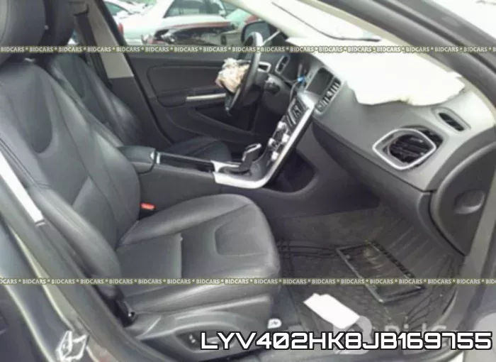 LYV402HK8JB169755 фото 6