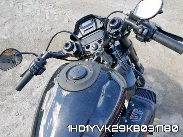 1HD1YVK29KB031780 фото 6