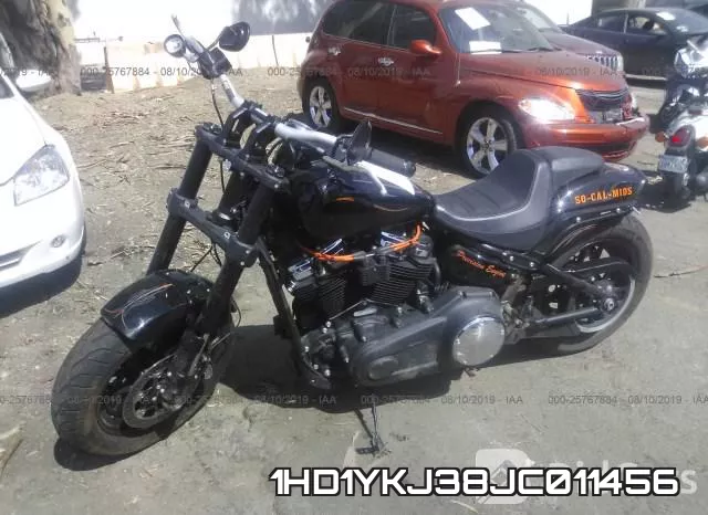 1HD1YKJ38JC011456 фото 3