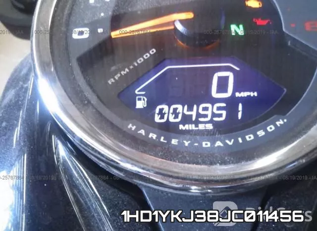 1HD1YKJ38JC011456 фото 8