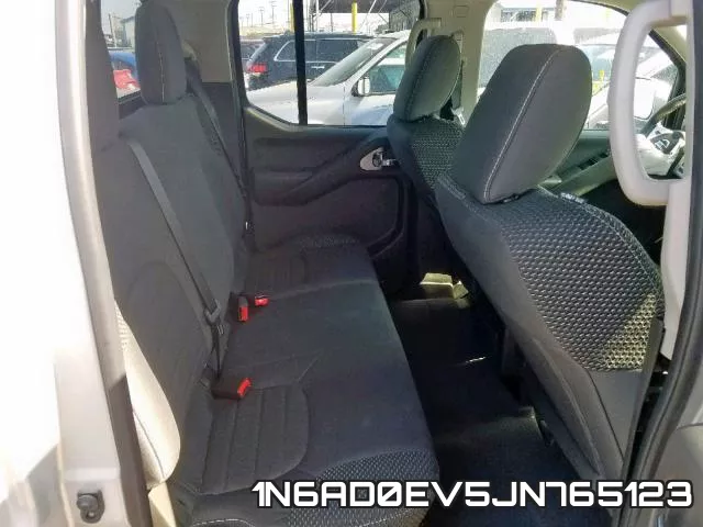 1N6AD0EV5JN765123 фото 7