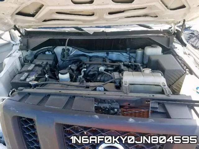 1N6AF0KY0JN804595 фото 8