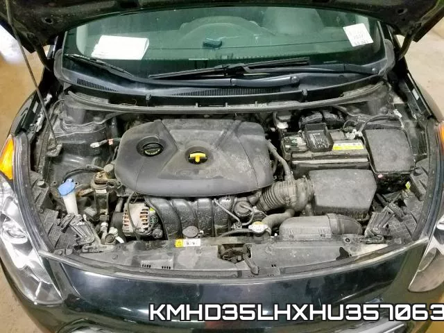 KMHD35LHXHU357063 фото 8