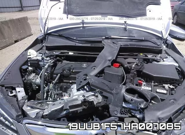 19UUB1F57HA007085 фото 2