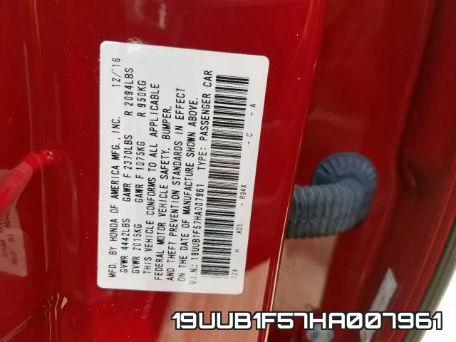 19UUB1F57HA007961 фото 2