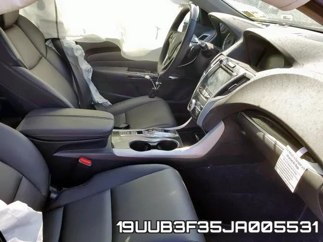 19UUB3F35JA005531 фото 6