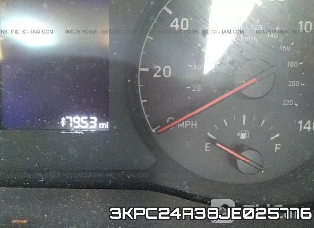 3KPC24A38JE025776 фото 8