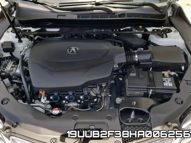 19UUB2F38HA006256 фото 8