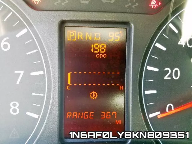 1N6AF0LY8KN809351 фото 9
