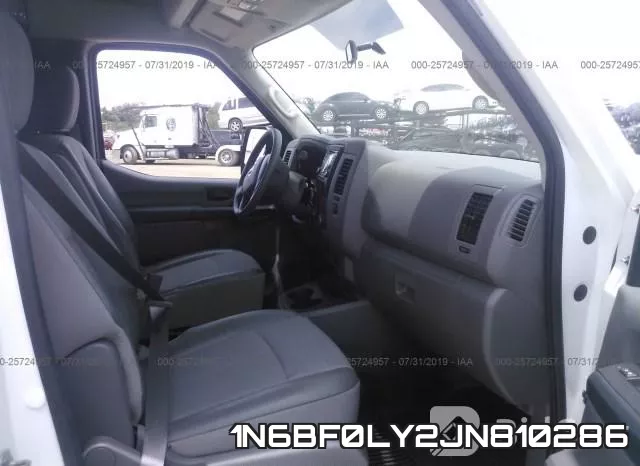 1N6BF0LY2JN810286 фото 6