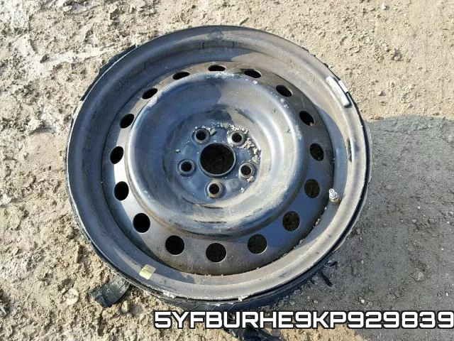 5YFBURHE9KP929839 фото 10
