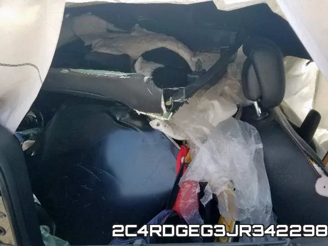 2C4RDGEG3JR342298 фото 7