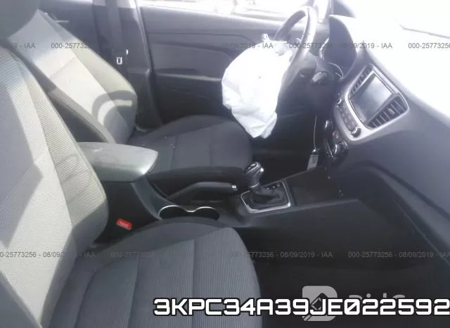 3KPC34A39JE022592 фото 6