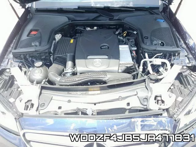 WDDZF4JB5JA477831 фото 8