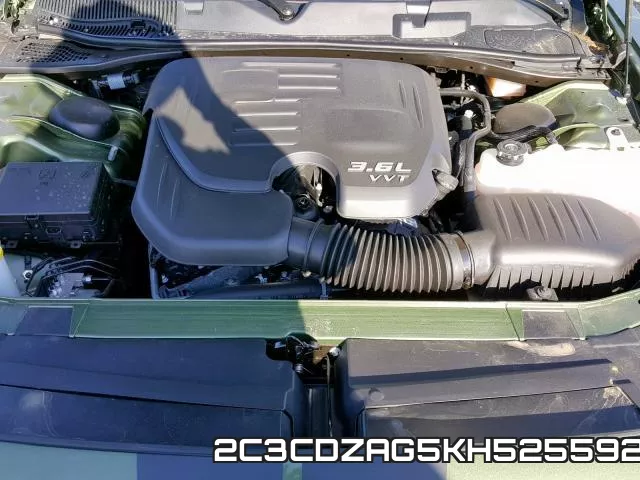 2C3CDZAG5KH525592 фото 8