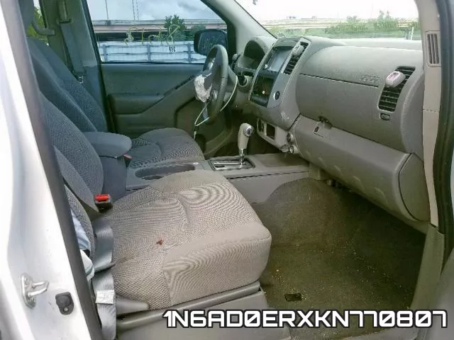 1N6AD0ERXKN770807 фото 6