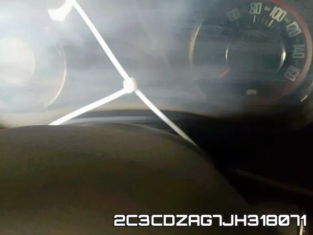 2C3CDZAG7JH318071 фото 9