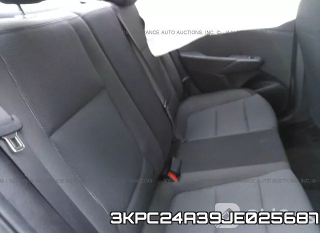 3KPC24A39JE025687 фото 9