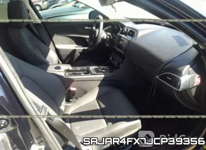 SAJAR4FX7JCP39356 фото 6