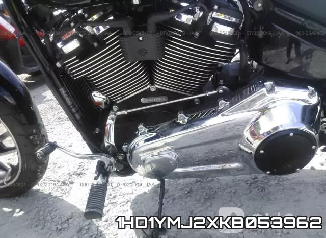 1HD1YMJ2XKB053962 фото 10