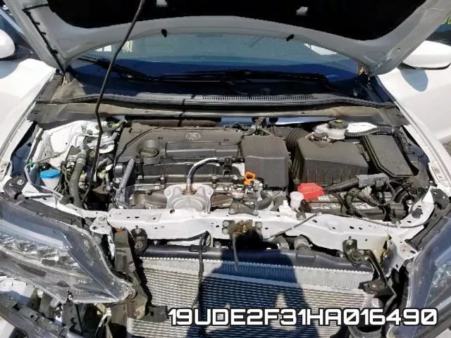 19UDE2F31HA016490 фото 8