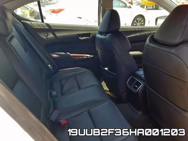 19UUB2F36HA001203 фото 7