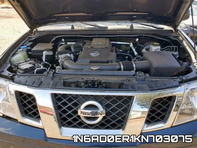 1N6AD0ER1KN703075 фото 8