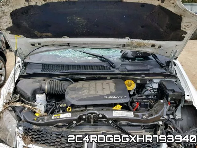 2C4RDGBGXHR793940 фото 8