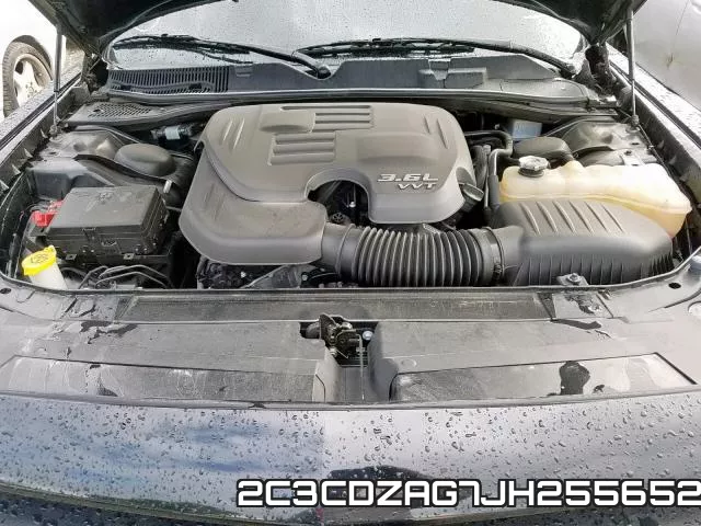 2C3CDZAG7JH255652 фото 8