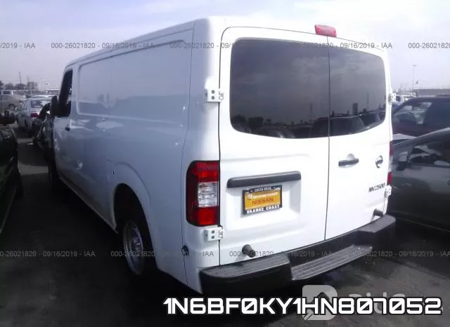 1N6BF0KY1HN807052 фото 4