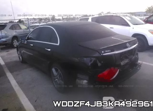 WDDZF4JB3KA492961 фото 4